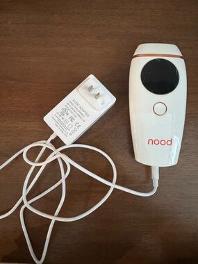 nood White IPL Hair Removal Device - Gentle At-Home Hair Reduction